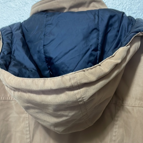 Woolrich Original Outdoorwear Vintage Women's Tan Coat. Good Condition. Size M. - Picture 7 of 10